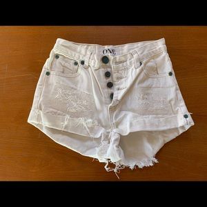 One Teaspoon Hawks White Shorts Size 24